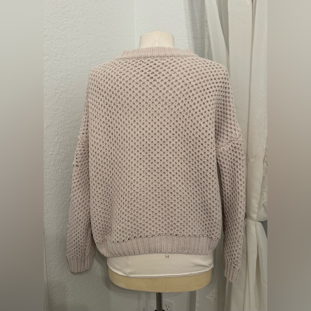 NEW AQUA Brand Women's Cable Knit Cropped Crewneck Chunky Sweater Size L - $128 - Picture 4 of 5